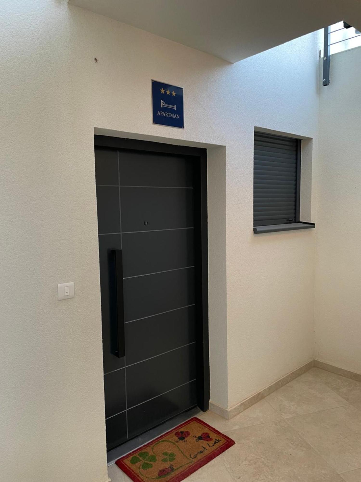 Apartman La Dolce Vita Banjole Esterno foto