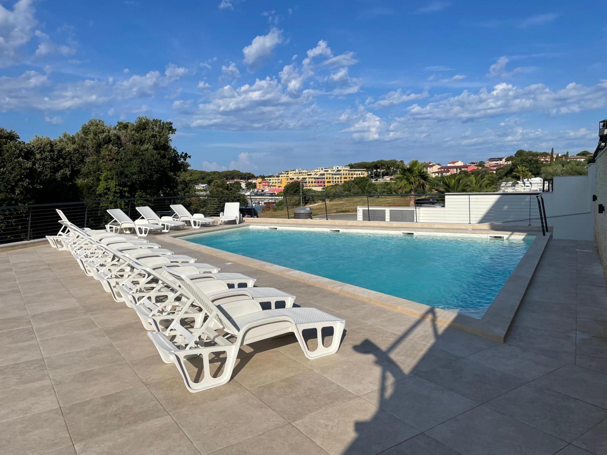 Apartman La Dolce Vita Banjole Esterno foto